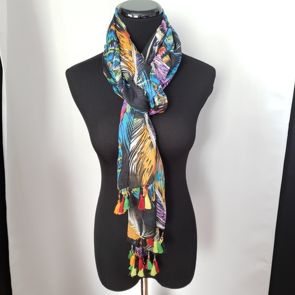 Rainbow Feather Scarf - Picture 3 of 5